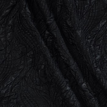 Black geom?tric jacq. cloqu?